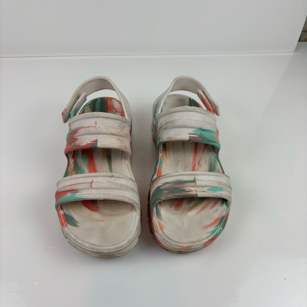 Hunter sandals